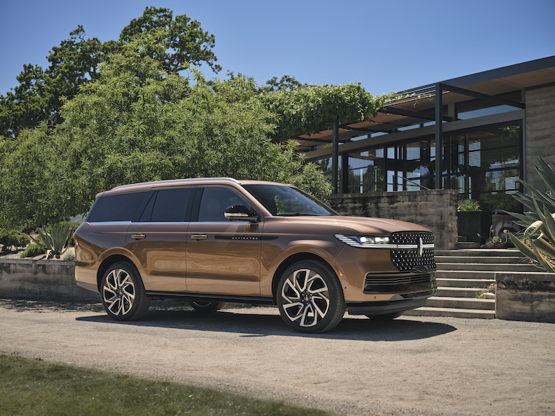 2025 Lincoln Navigator Black Label Exterior Sunrise Copper